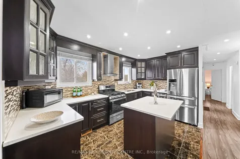 22 Glen Echo Court Brampton ON L6S 5T9