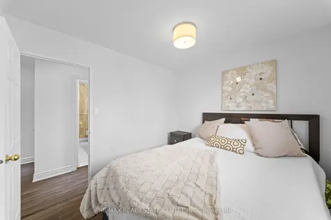 22 Glen Echo Court Brampton ON L6S 5T9