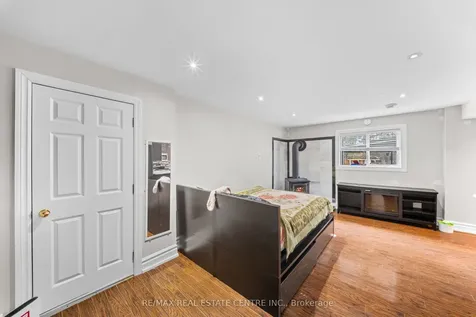 22 Glen Echo Court Brampton ON L6S 5T9