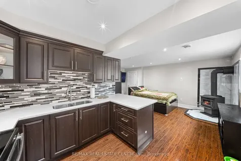 22 Glen Echo Court Brampton ON L6S 5T9