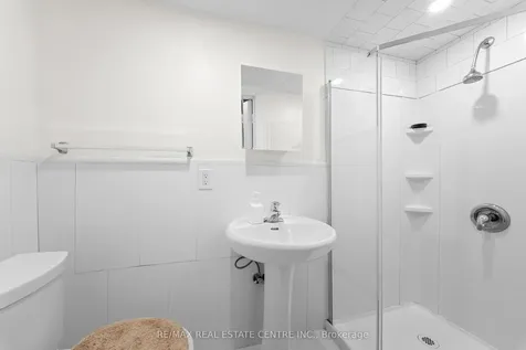22 Glen Echo Court Brampton ON L6S 5T9