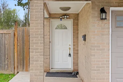 22 Glen Echo Court Brampton ON L6S 5T9