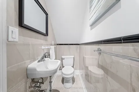 22 Glen Echo Court Brampton ON L6S 5T9