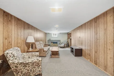 436 Rustic Road Toronto ON M6L 1W9