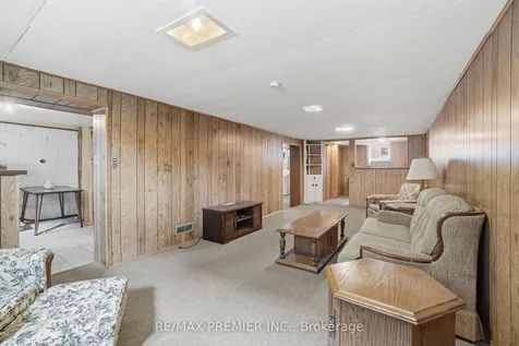 436 Rustic Road Toronto ON M6L 1W9