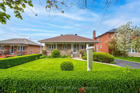 436 Rustic Road Toronto ON M6L 1W9
