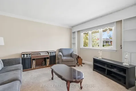 436 Rustic Road Toronto ON M6L 1W9