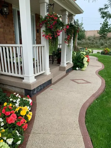 21 Decker Hollow Circle Brampton ON L6X 0K9