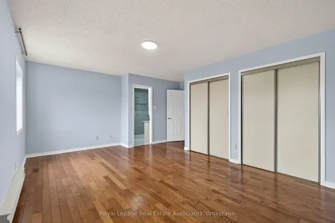 5623 Haddon Hall Road Mississauga ON L5M 5G4