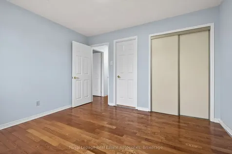 5623 Haddon Hall Road Mississauga ON L5M 5G4