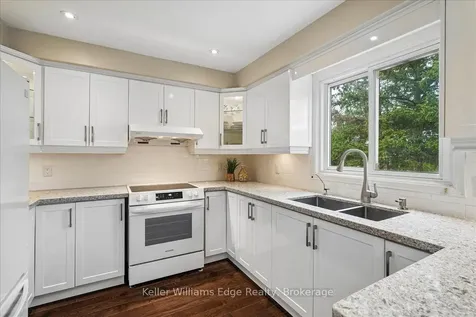3358 Palmer Drive Burlington ON L7M 1Y9