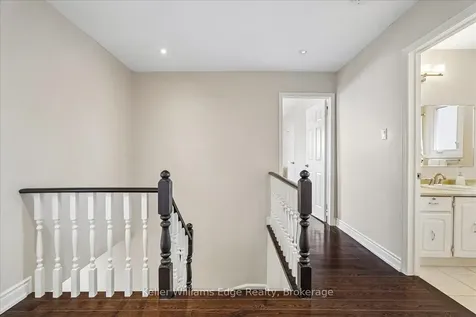 3358 Palmer Drive Burlington ON L7M 1Y9