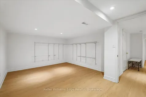 3358 Palmer Drive Burlington ON L7M 1Y9