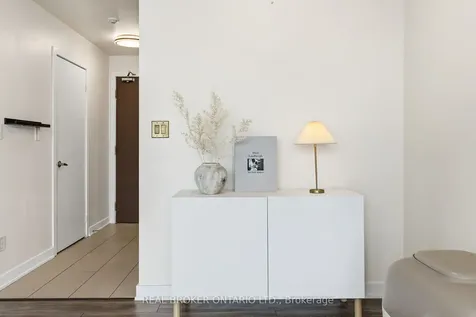 4099 Brickstone Mews Mississauga ON L5B 0G2
