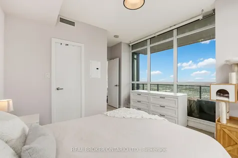 4099 Brickstone Mews Mississauga ON L5B 0G2