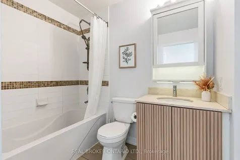 4099 Brickstone Mews Mississauga ON L5B 0G2