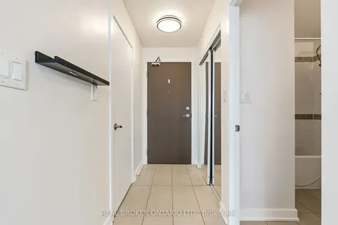 4099 Brickstone Mews Mississauga ON L5B 0G2