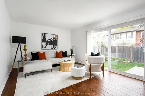 2825 Gananoque Drive Mississauga ON L5N 1V6