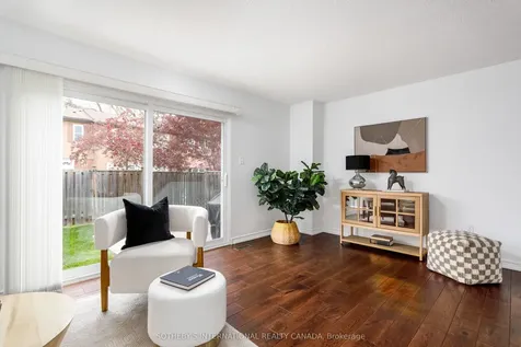 2825 Gananoque Drive Mississauga ON L5N 1V6