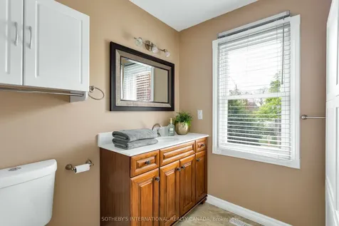 2825 Gananoque Drive Mississauga ON L5N 1V6