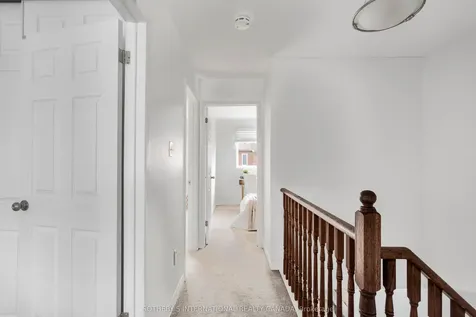 2825 Gananoque Drive Mississauga ON L5N 1V6