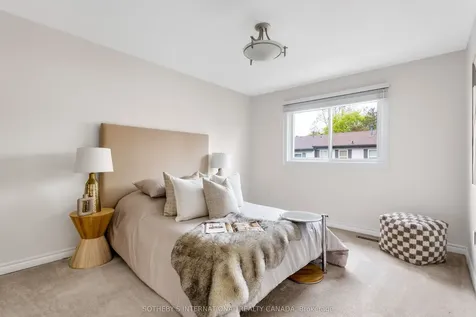 2825 Gananoque Drive Mississauga ON L5N 1V6