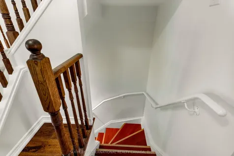 2825 Gananoque Drive Mississauga ON L5N 1V6