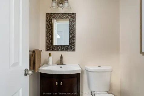 2825 Gananoque Drive Mississauga ON L5N 1V6