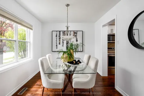 2825 Gananoque Drive Mississauga ON L5N 1V6