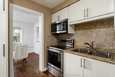 2825 Gananoque Drive Mississauga ON L5N 1V6