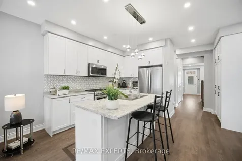 64 Holbrook Court Milton ON L9E 1J1