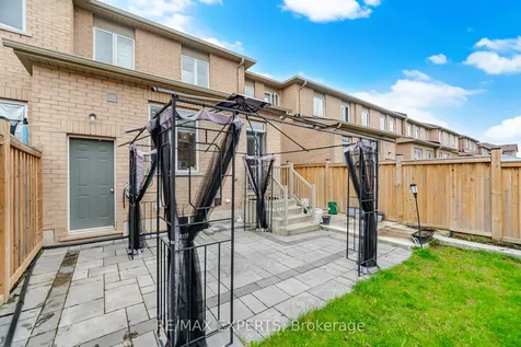 64 Holbrook Court Milton ON L9E 1J1