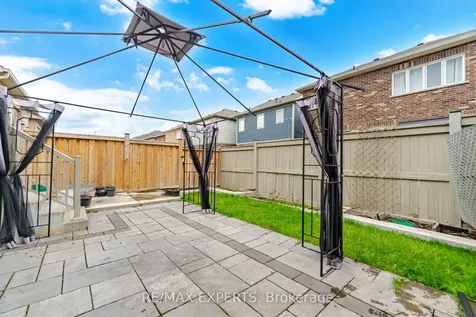 64 Holbrook Court Milton ON L9E 1J1