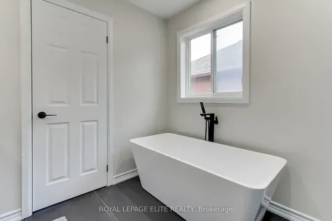 10 Stella Crescent Caledon ON L7E 2C3