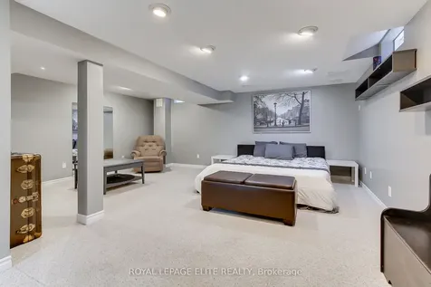 10 Stella Crescent Caledon ON L7E 2C3