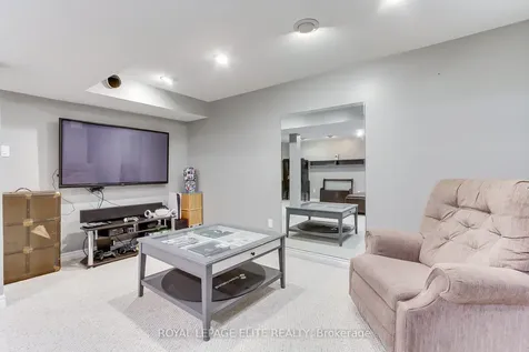 10 Stella Crescent Caledon ON L7E 2C3