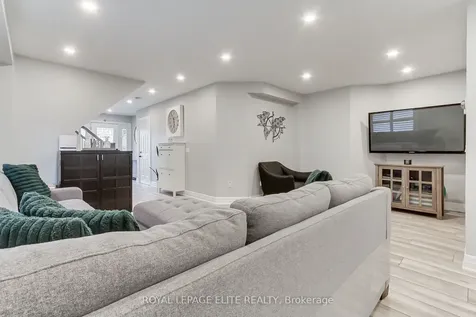10 Stella Crescent Caledon ON L7E 2C3