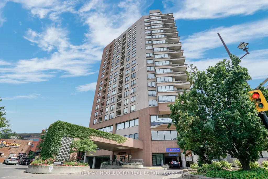 1 Belvedere Court Brampton ON L6V 4M6