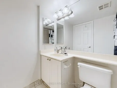 3888 Duke Of York Boulevard Mississauga ON L5B 4P5