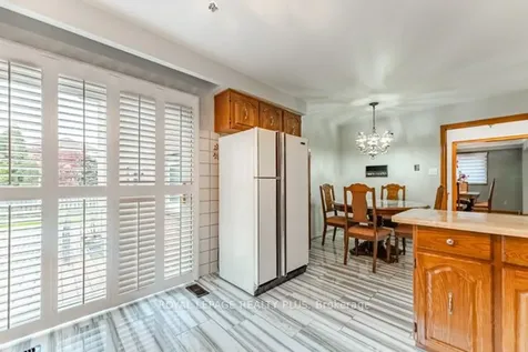 1400 Bough Beeches Boulevard Mississauga ON L4W 3B5