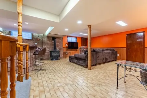 1400 Bough Beeches Boulevard Mississauga ON L4W 3B5