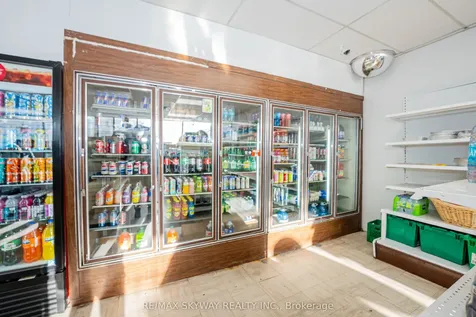1125 Dundas Street E Mississauga ON L4Y 2C4
