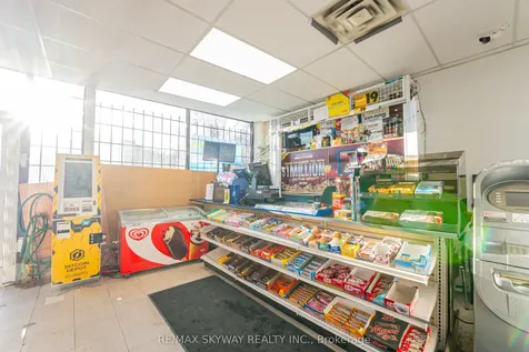 1125 Dundas Street E Mississauga ON L4Y 2C4