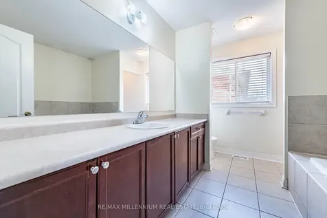 14 Vermont Road Brampton ON L7A 3G3