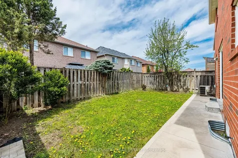 14 Vermont Road Brampton ON L7A 3G3