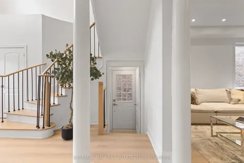 20 Iverson Drive Brampton ON L6X 0P4