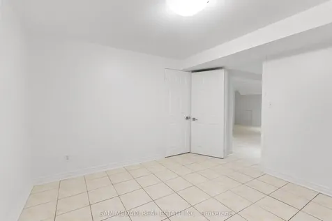 20 Iverson Drive Brampton ON L6X 0P4