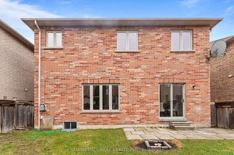 20 Iverson Drive Brampton ON L6X 0P4