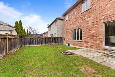 20 Iverson Drive Brampton ON L6X 0P4