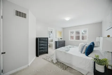 25 Baffin Crescent Brampton ON L7A 4K7